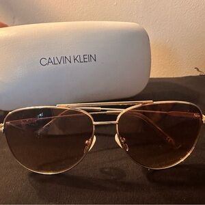 Calvin Klein Aviator Sunglasses 🕶 Gold Frame & Brown Gradient Lens ✨ w/ Case
